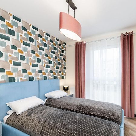 Saska Park Apartments クラクフ エクステリア 写真